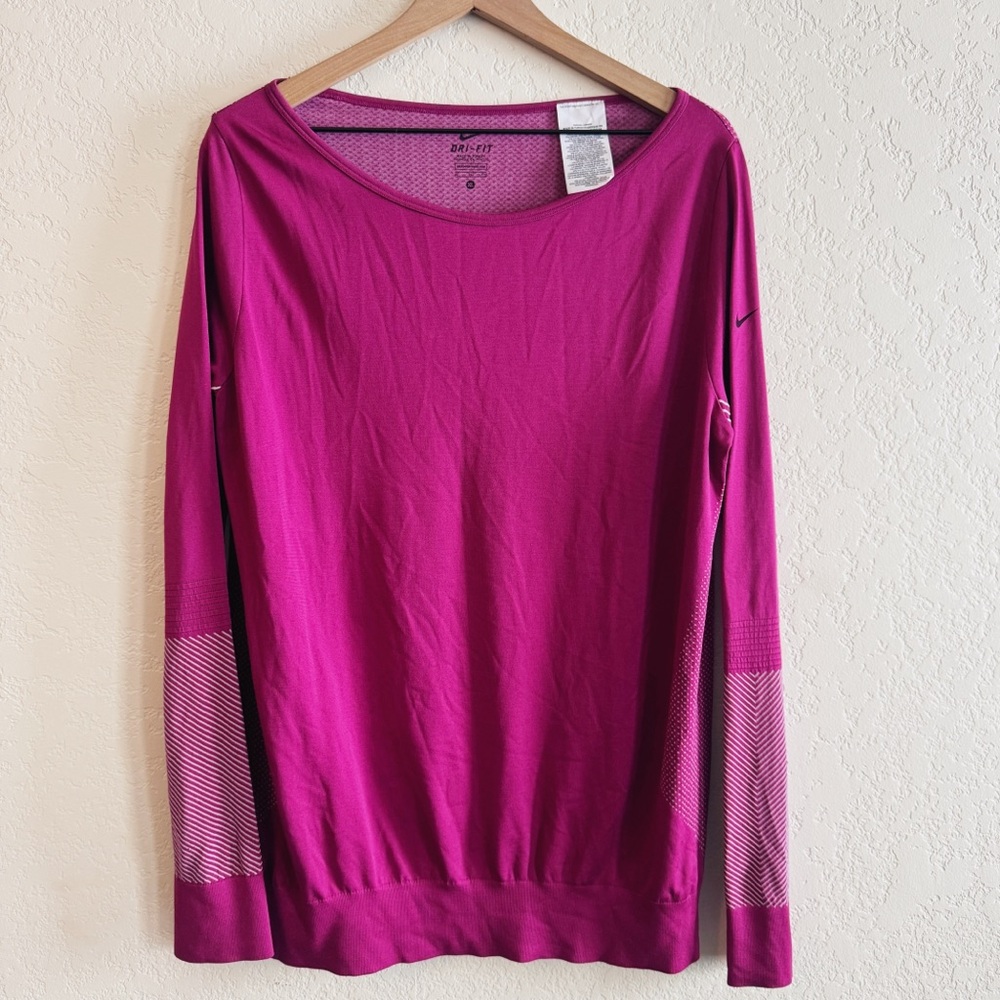 Nike | Knit Epic Long Sleeve Crew Top Fuchsia | XL